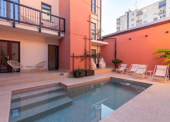 Mia Experience Lägenhetshotell 4*