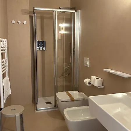 Mia Experience Apartmanhotel *