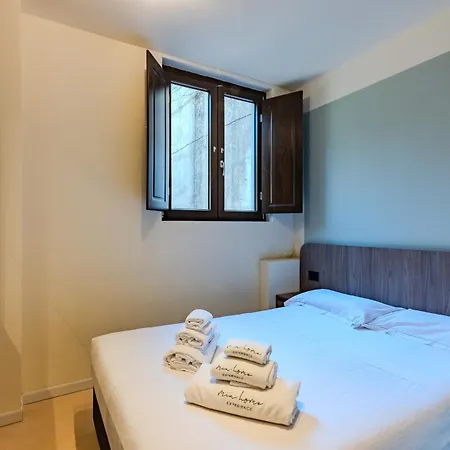 Ξενοδοχείο με διαμερίσματα Mia Experience 4*